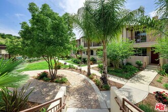 4462 Paxton Pl in Calabasas, CA - Building Photo - Building Photo