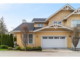 22057-22049 49 Ave in Langley, BC - Building Photo