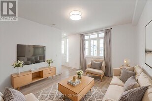 777 Beach Blvd in Hamilton, ON - Building Photo