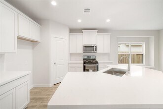 770 Dewberry Rd in La Marque, TX - Building Photo - Building Photo