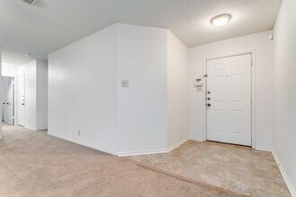 6939 Misty Brook in San Antonio, TX - Building Photo - Building Photo