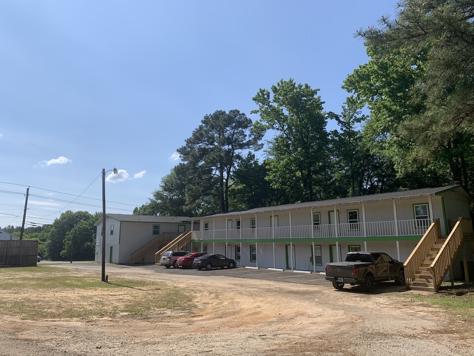 2433 Woden Rd in Nacogdoches, TX - Building Photo