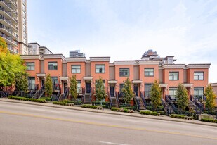 828 Royal Av in New Westminster, BC - Building Photo