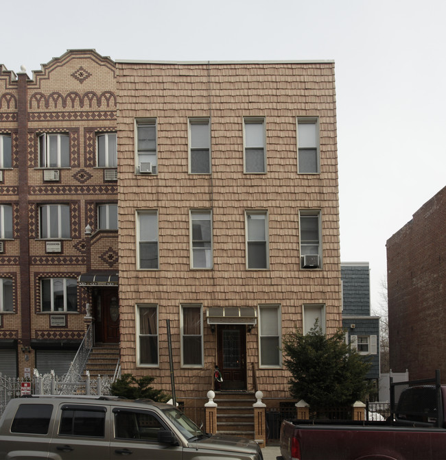 718 Leonard St in Brooklyn, NY - Foto de edificio - Building Photo