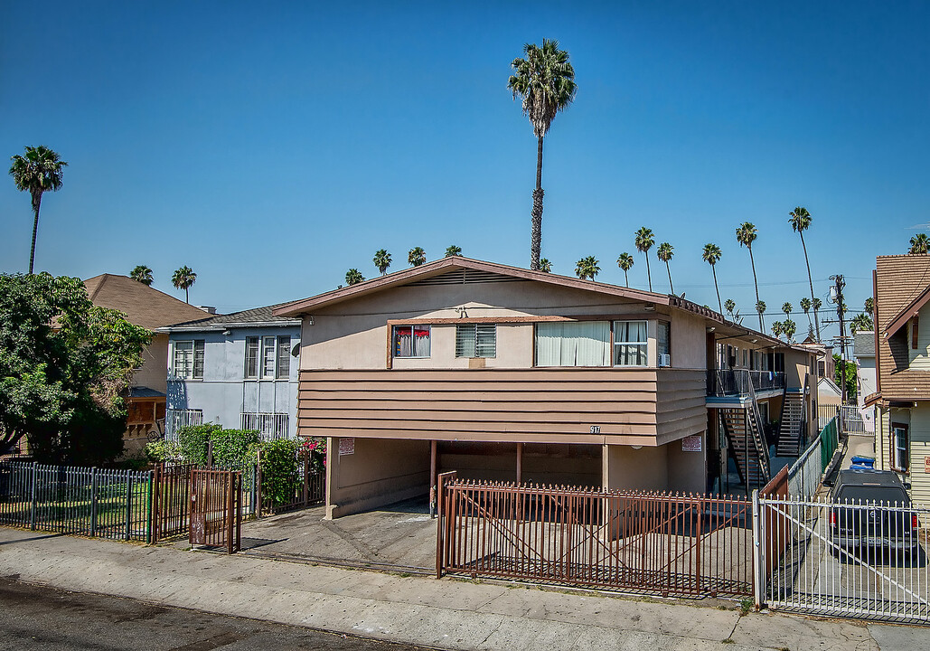 917 Fedora St in Los Angeles, CA - Building Photo