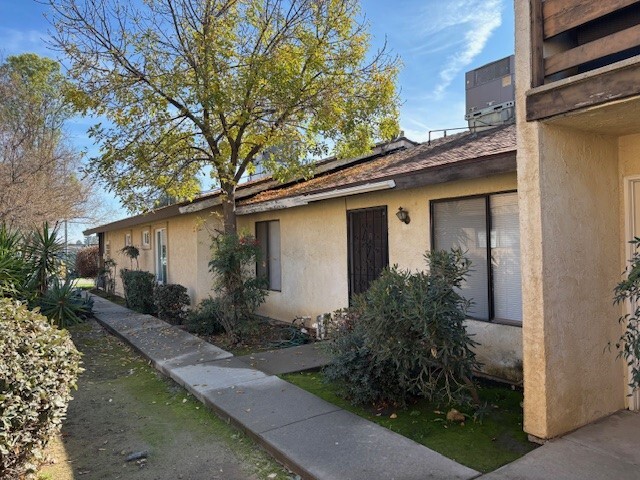 1021 Nimrod Ct in Bakersfield, CA - Building Photo - Building Photo