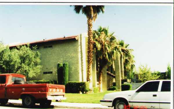 4690 Sand Creek Ave in Las Vegas, NV - Building Photo - Building Photo