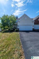 1828 Majestic Dr in Orefield, PA - Building Photo