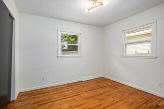 4457 Curwood Ave SE in Kentwood, MI - Building Photo - Building Photo
