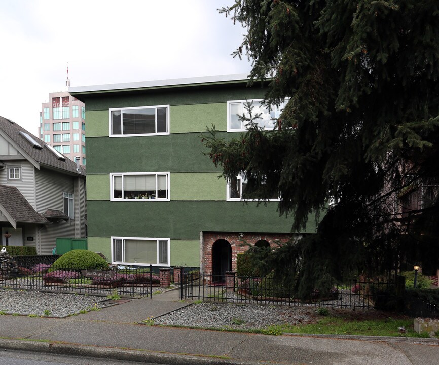1275 W 10th Ave in Vancouver, BC - Building Photo