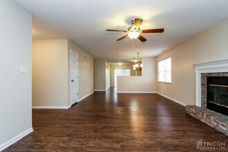 10362 Corinth Way in Avon, IN - Building Photo - Building Photo