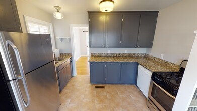 218 E 33rd Pl in Tulsa, OK - Building Photo - Building Photo