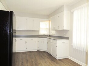 286 Richmond Rd in Richmond Heights, OH - Building Photo - Building Photo