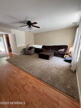 30 Shilling Way in Jackson Township, NJ - Building Photo - Building Photo