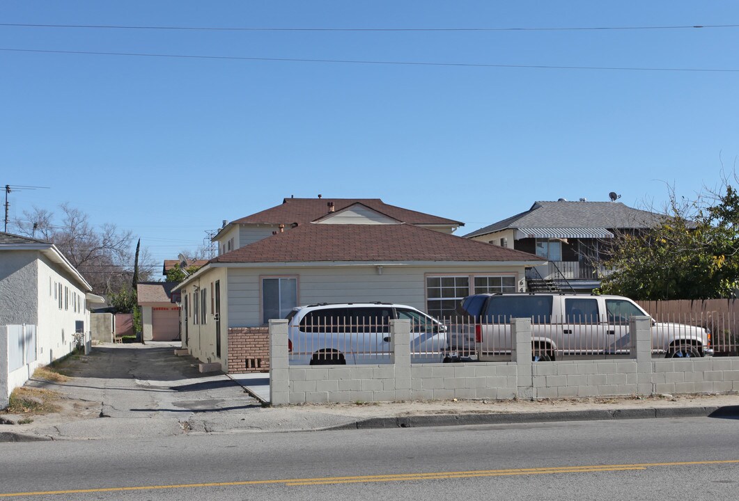 6412 Tujunga Ave in North Hollywood, CA - Foto de edificio