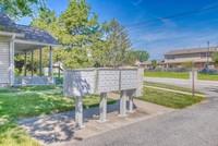 Hickory Grove in Bloomington, IN - Foto de edificio - Building Photo