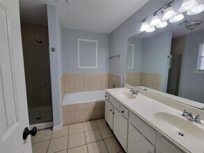 2218 Wickburn Dr in Spring, TX - Building Photo - Building Photo