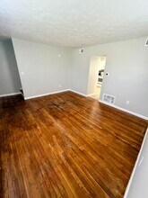 104 Dale Ave in Versailles, KY - Building Photo - Building Photo