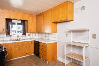 536 Mulberry Cir in Manteca, CA - Building Photo - Building Photo