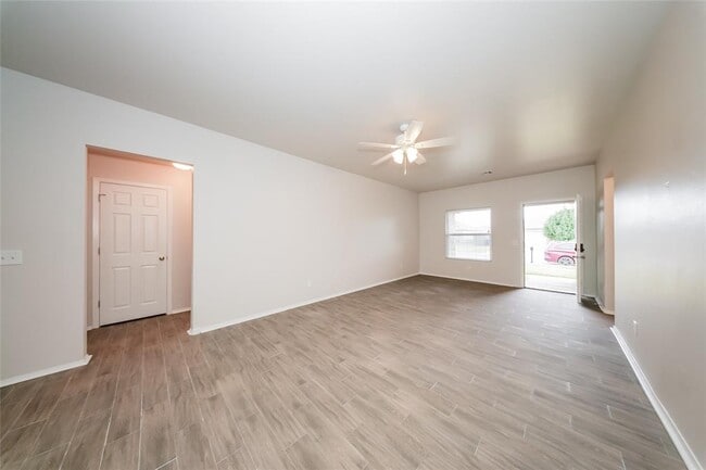 7601 Lipizzan Rd in Oklahoma City, OK - Building Photo - Building Photo