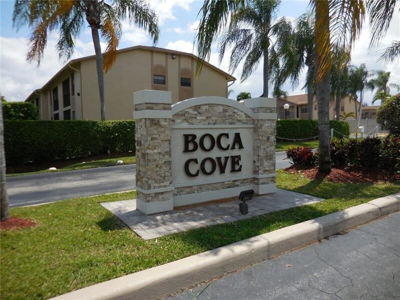 9466 Boca Cove Cir-Unit -315 in Boca Raton, FL - Building Photo