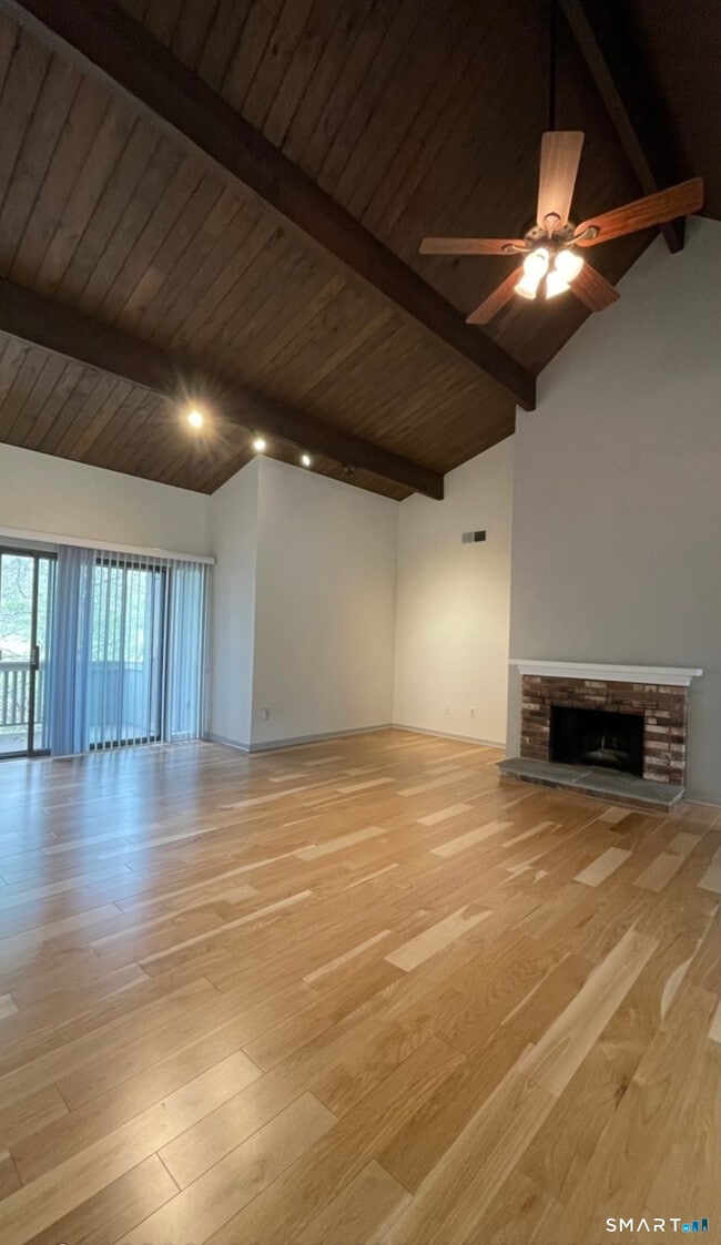 14b Algonquin Ln in Stratford, CT - Building Photo - Building Photo