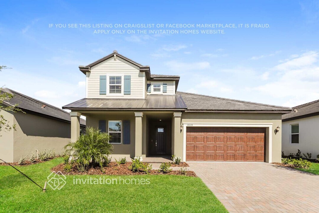 14224 17th Ct E in Parrish, FL - Building Photo