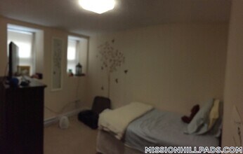 895 Huntington Ave in Boston, MA - Building Photo - Building Photo