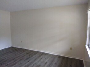 20023 Suncrest Dr in Brooksville, FL - Building Photo - Building Photo