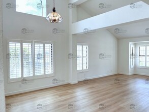 1125 Columbus Way in Vista, CA - Building Photo - Building Photo