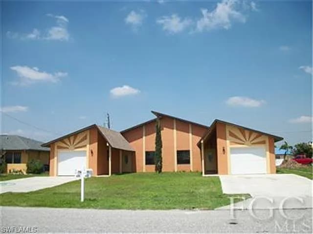 432 NE 16th Pl