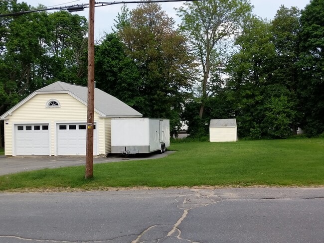 293 Madison St in Fitchburg, MA - Building Photo - Building Photo