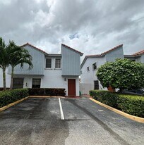 5240 W 24th Ct in Hialeah, FL - Building Photo