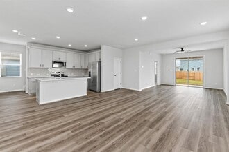 100 Elm Br Trl in Taylor, TX - Building Photo - Building Photo