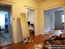 9 Egremont Rd, Unit 12 in Boston, MA - Building Photo