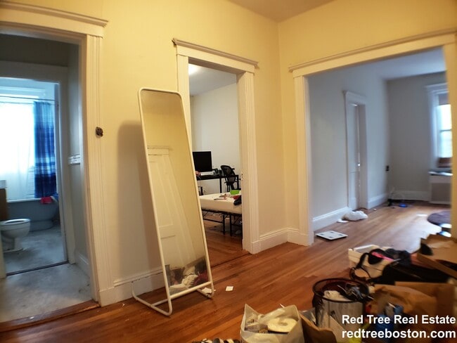 property at 9 Egremont Rd