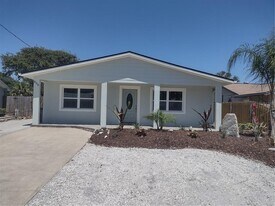 830 E 18th Ave in New Smyrna Beach, FL - Building Photo