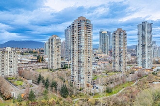 OMA 1 in Burnaby, BC - Building Photo - Primary Photo