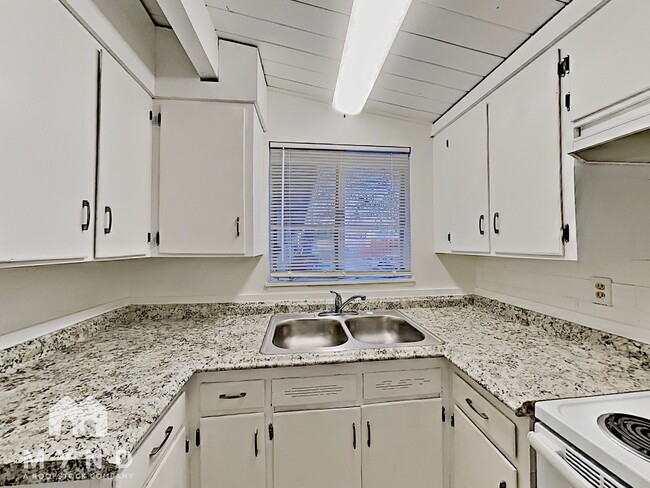 property at 942 Curti Dr