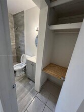 1844 Taft St in Hollywood, FL - Foto de edificio - Building Photo