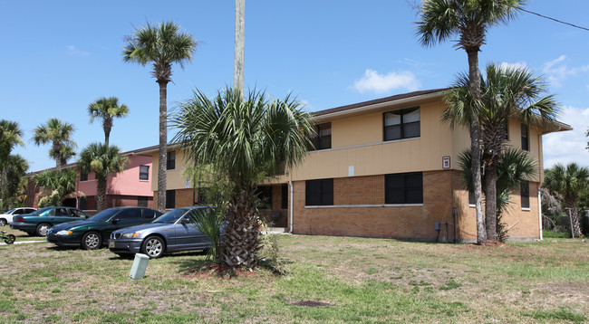 902 4th Ave S in Jacksonville Beach, FL - Building Photo - Building Photo