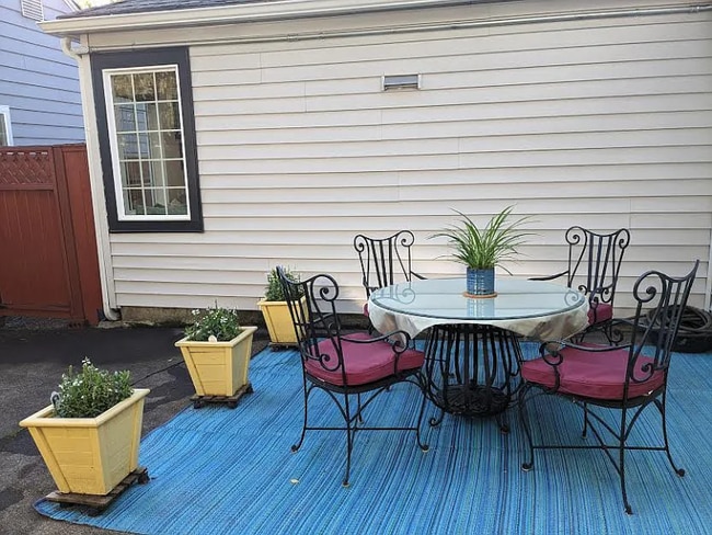 property at 2009 G St
