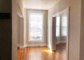 344-348 Howell Ave in Cincinnati, OH - Building Photo