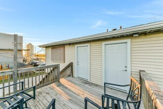 3602 Alice St in Galveston, TX - Building Photo - Building Photo