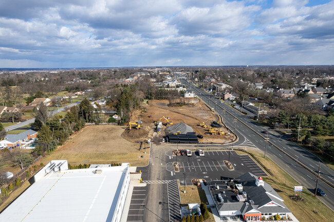 Azalea at Cinnaminson in Cinnaminson, NJ - Building Photo - Building Photo