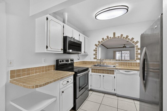 11925 Suellen Cir in Wellington, FL - Building Photo - Building Photo