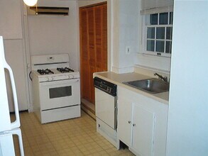 228 Ringgold St, Unit unit2 in Peekskill, NY - Building Photo - Building Photo
