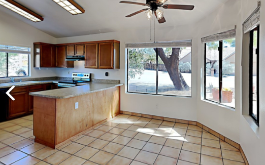 7841 N Viewpointe Cir in Tucson, AZ - Building Photo