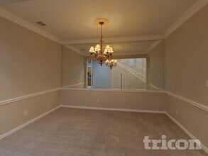 1980 Creekside Dr in Rockwall, TX - Foto de edificio - Building Photo