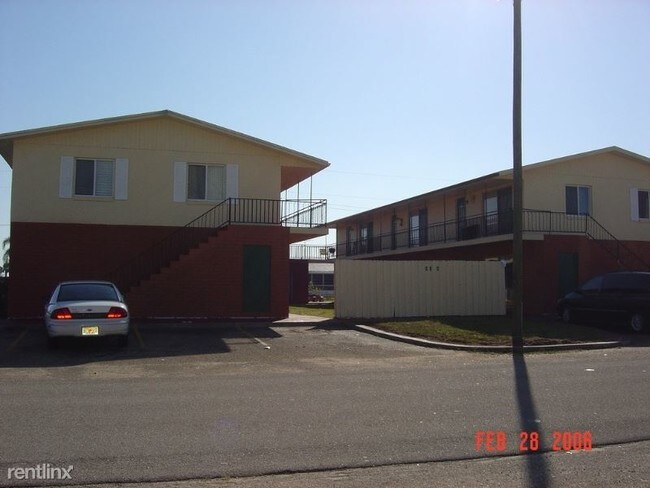 420 Plaza Ave in Lake Placid, FL - Building Photo - Building Photo